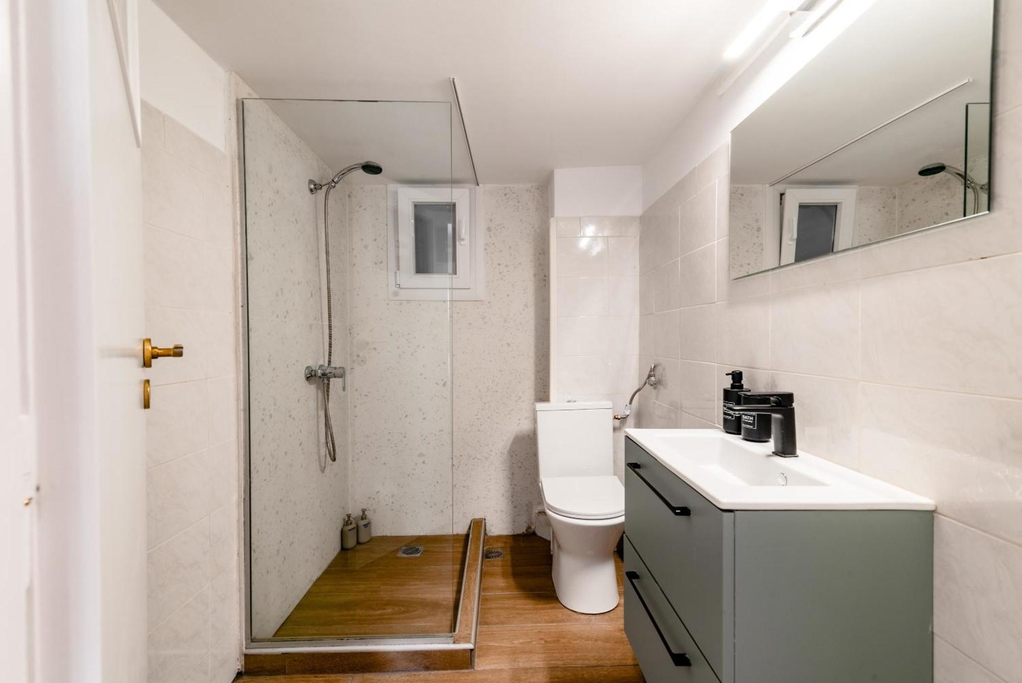 Apartamento Exarchia Artistic Getaway For Groups Atenas Exterior foto