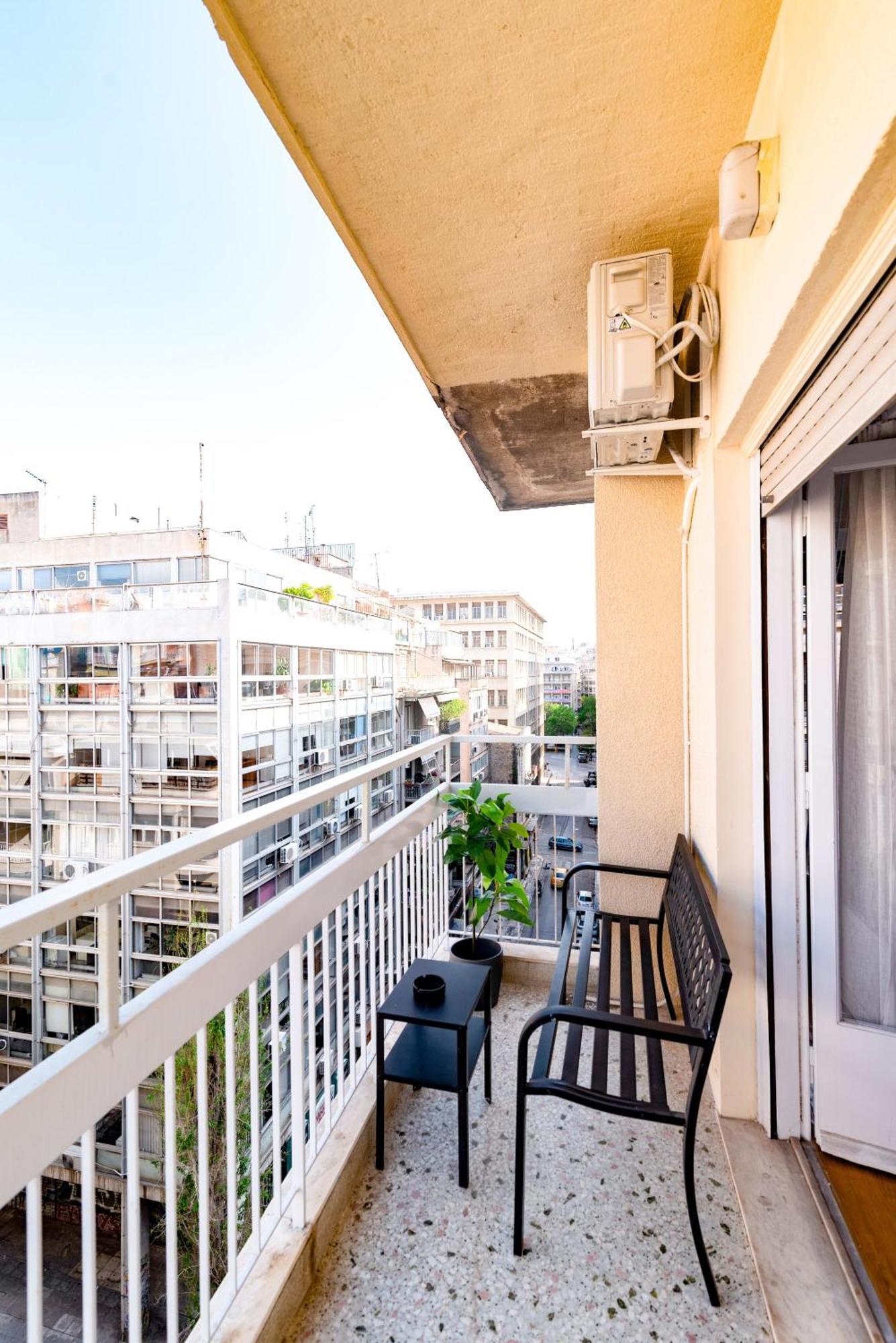 Apartamento Exarchia Artistic Getaway For Groups Atenas Exterior foto