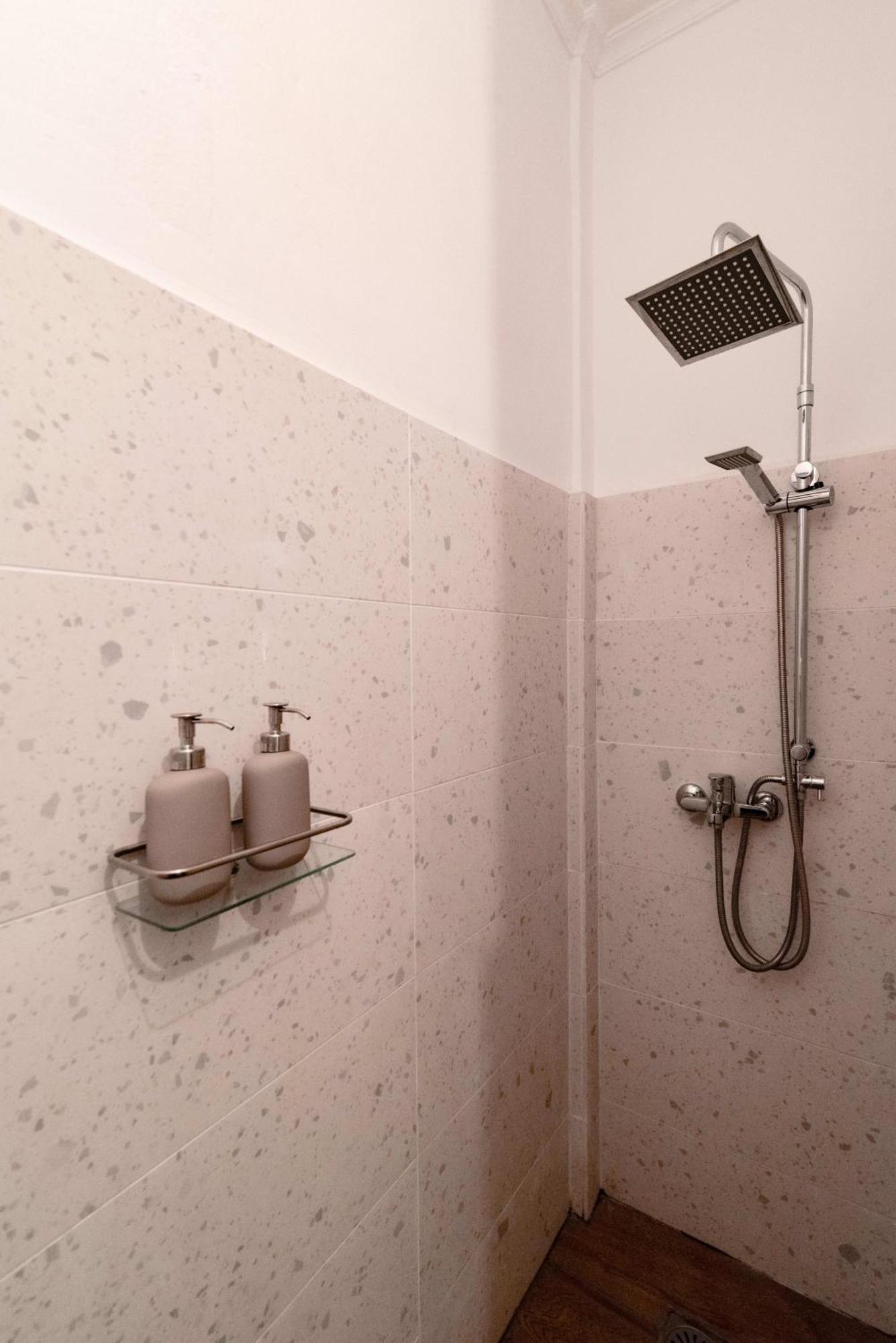 Apartamento Exarchia Artistic Getaway For Groups Atenas Exterior foto