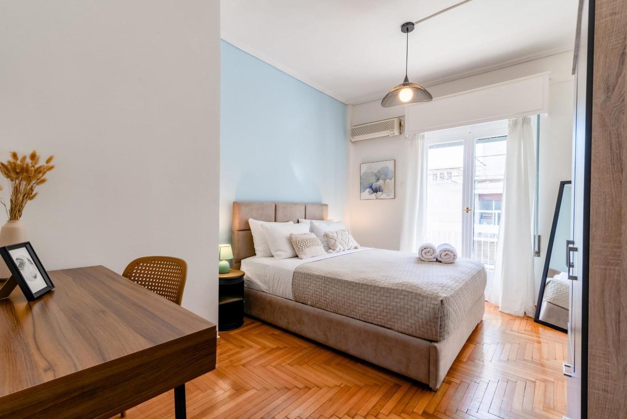 Apartamento Exarchia Artistic Getaway For Groups Atenas Exterior foto